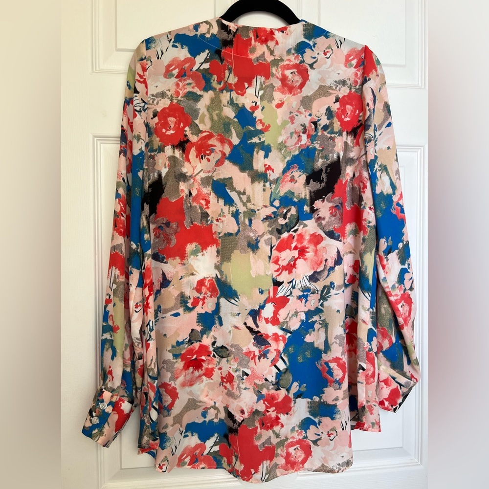 Rose & Olive Floral V-Neck Button Front Blouse in Red, Blue, Green, Pink - Picture 2 of 8